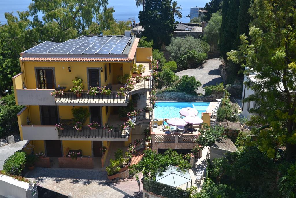 Residence Villa Il Glicine Taormina Exteriör bild