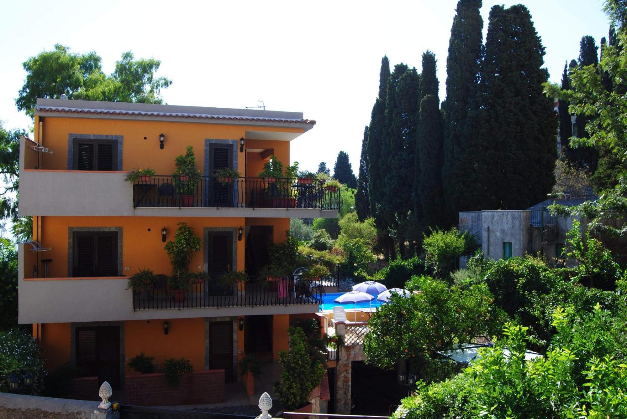 Residence Villa Il Glicine Taormina Exteriör bild