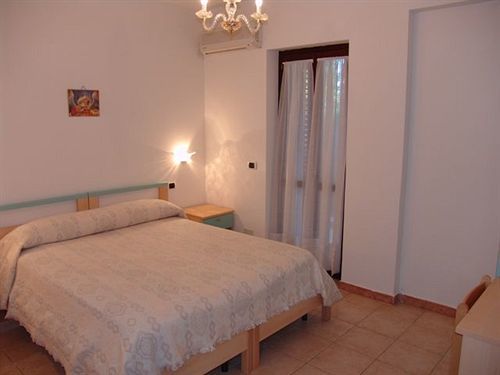 Residence Villa Il Glicine Taormina Exteriör bild